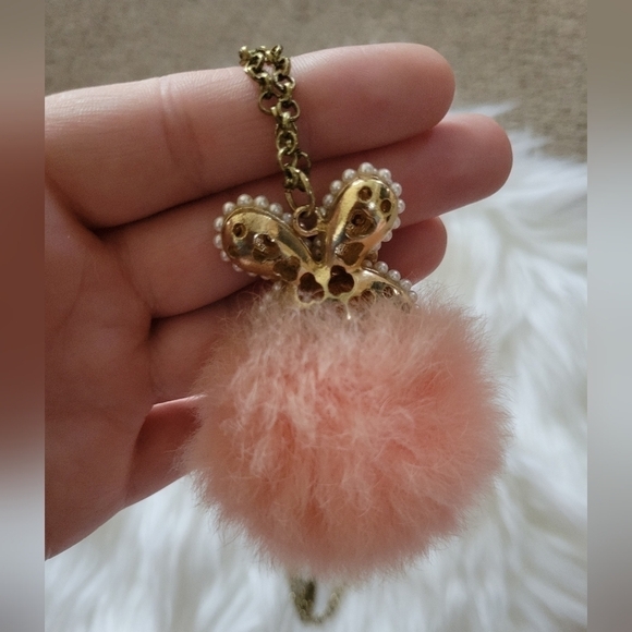 Charming Charlie Pearl Beaded Puff Bunny Long Statement Necklace - Picture 3 of 3
